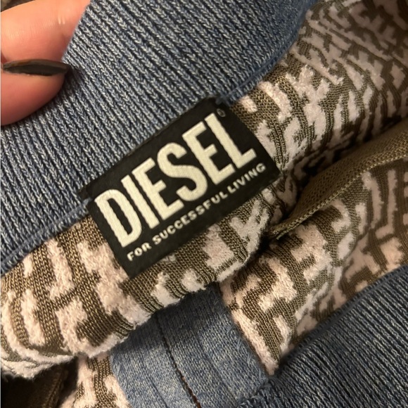 brand new Diesel Monogram Skirt M– 100% Authentic ( matching vest available)! - Picture 16 of 16